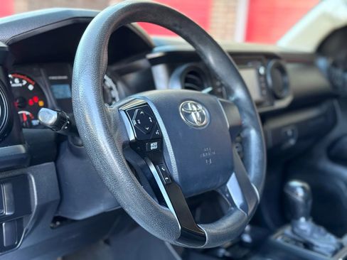 Used 2017 Toyota Tacoma SR5 image 14