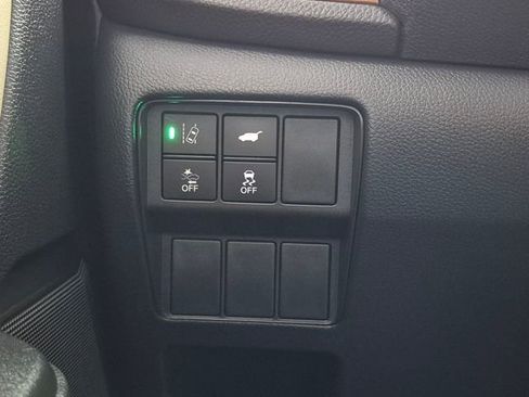 Used 2018 Honda CR-V Touring image 16