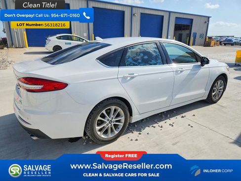 Used 2019 Ford Fusion SE FWD image 4