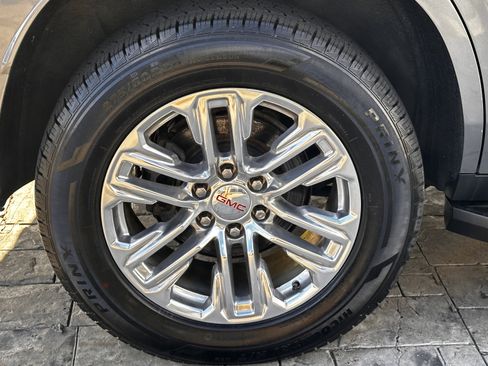 Used 2022 GMC Yukon SLT image 17