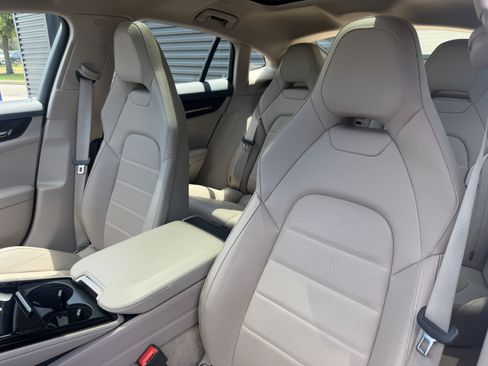 Certified 2024 Porsche Panamera 4 AWD/4WD image 13