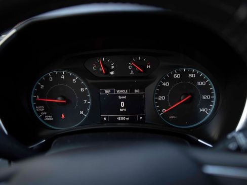 Used 2018 Chevrolet Equinox LT image 4