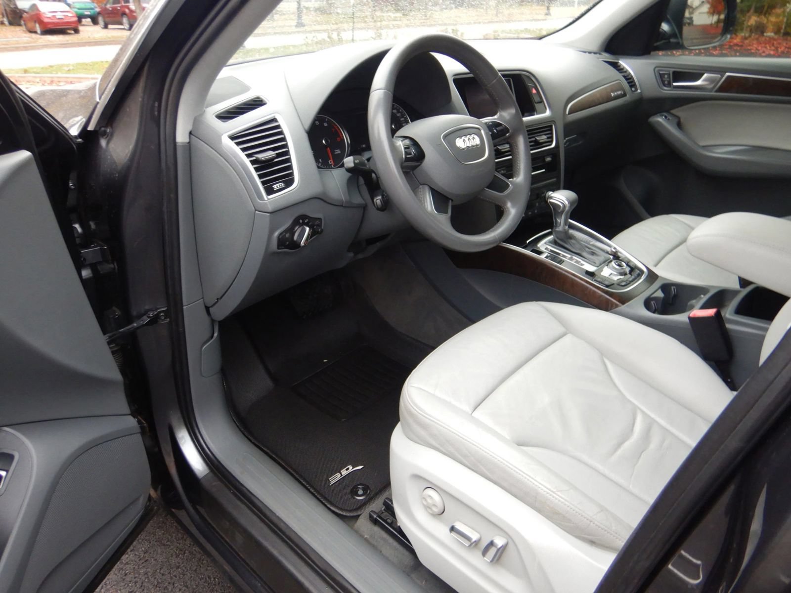 Used 2016 Audi Q5 2.0T Premium w/ Audi MMI Navigation Plus AWD/4WD image 12