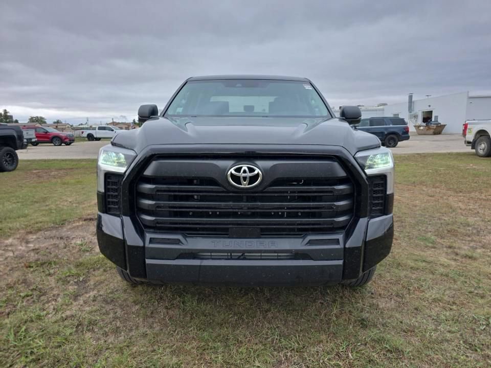 Used 2023 Toyota Tundra SR AWD/4WD image 3