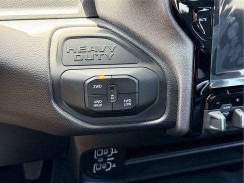 Used 2025 RAM 2500 Tradesman AWD/4WD image 23
