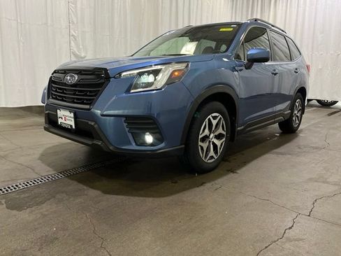 Used 2024 Subaru Forester Premium AWD/4WD image 24