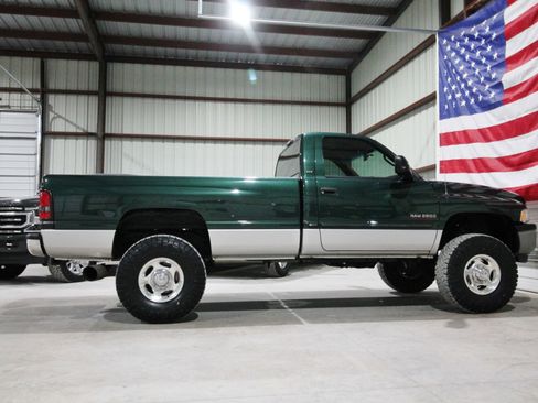 Used 2002 Dodge Ram 2500 Truck SLT image 13