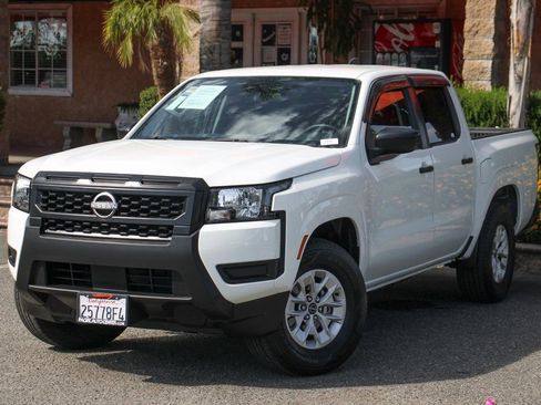 Used 2025 Nissan Frontier S w/ S Utility Package image 4