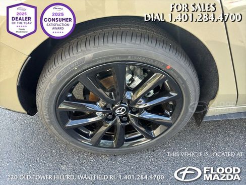 New 2025 MAZDA MAZDA3 Carbon image 12