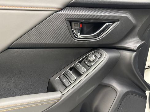 Used 2025 Subaru Crosstrek 2.5i Limited image 12