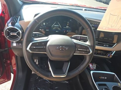 Used 2025 Chevrolet Equinox ACTIV AWD/4WD image 15