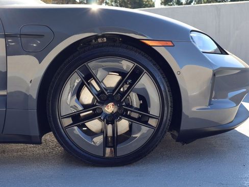 New 2026 Porsche Taycan image 11