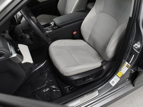 Certified 2025 Toyota Camry XLE image 13