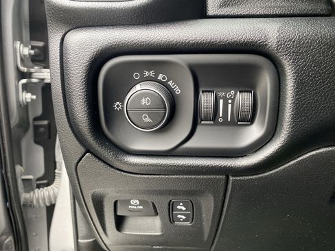 Used 2022 RAM 1500 Laramie image 29