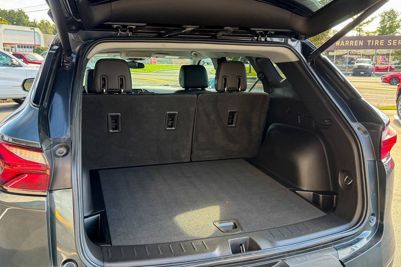 Used 2019 Chevrolet Blazer LT AWD/4WD image 16