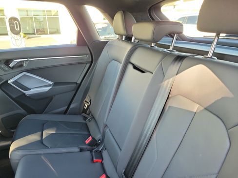 Used 2021 Audi Q3 2.0T Premium Plus w/ Premium Plus Package image 10