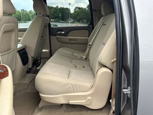 Used 2012 GMC Yukon XL 2500 SLE w/ Convenience Package RWD image 15