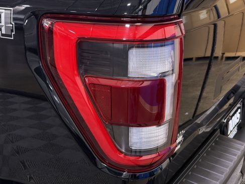 Used 2022 Ford F150 Lariat w/ Equipment Group 502A High AWD/4WD image 16