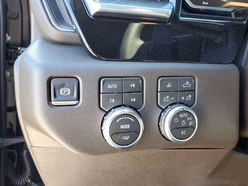 New 2026 GMC Sierra 1500 SLT w/ SLT Premium Plus Package AWD/4WD image 32