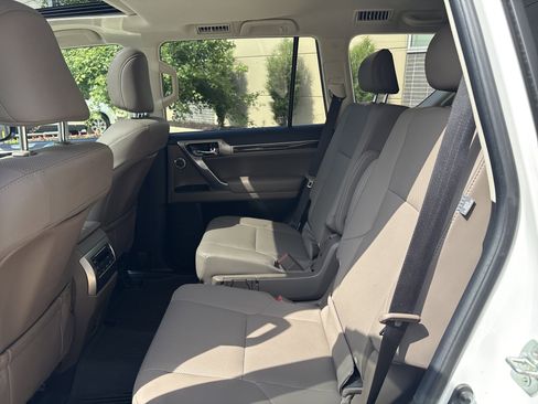 Used 2023 Lexus GX 460 Premium AWD/4WD image 31