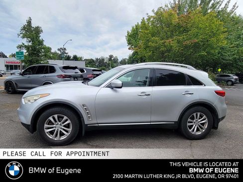 Used 2010 INFINITI FX35 AWD w/ Premium Pkg image 6
