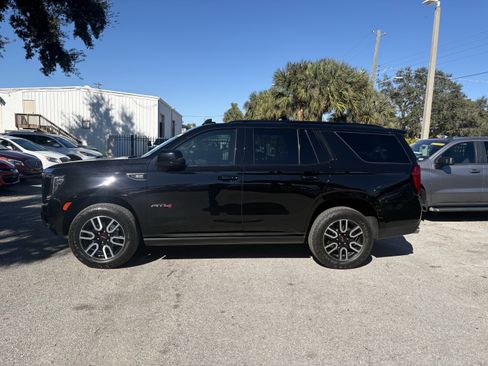 Used 2023 GMC Yukon AT4 w/ Technology Package image 4