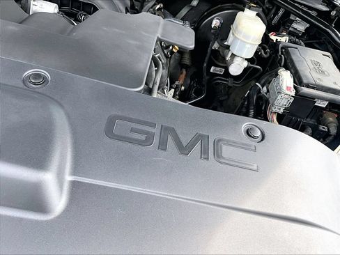 Used 2019 GMC Yukon Denali w/ Open Road Package AWD/4WD image 36