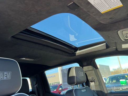 Used 2024 GMC Sierra 1500 AT4X w/ AT4X AEV Edition image 11