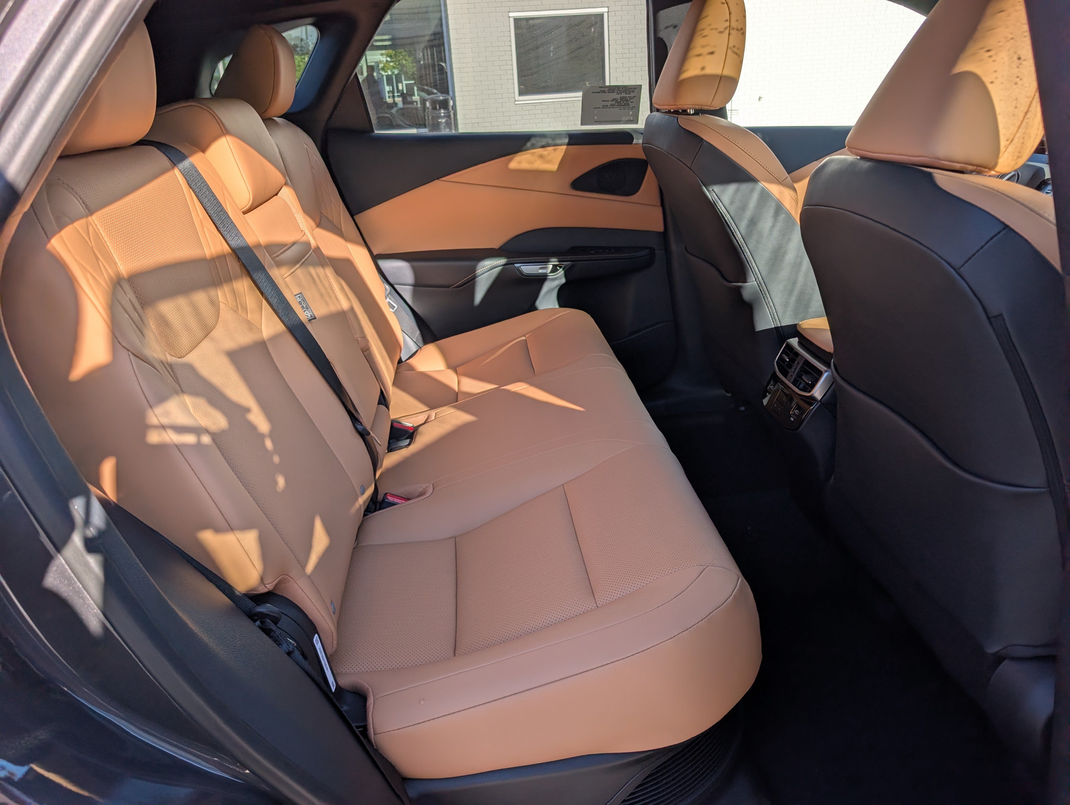 New 2026 Lexus RX 350h AWD/4WD image 8