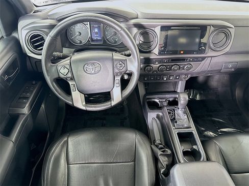 Certified 2019 Toyota Tacoma TRD Off-Road image 4