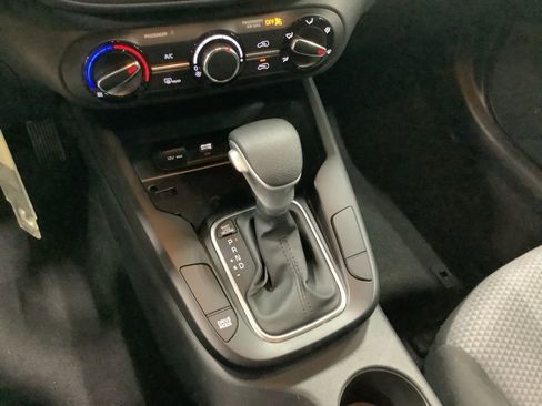 Certified 2023 Kia Soul LX image 18