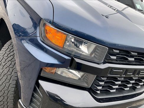 Used 2021 Chevrolet Silverado 1500 Custom Trail Boss w/ Safety Confidence Package AWD/4WD image 27
