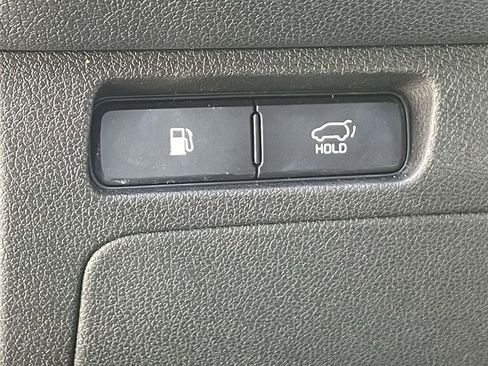 Used 2016 Kia Sorento SX image 19