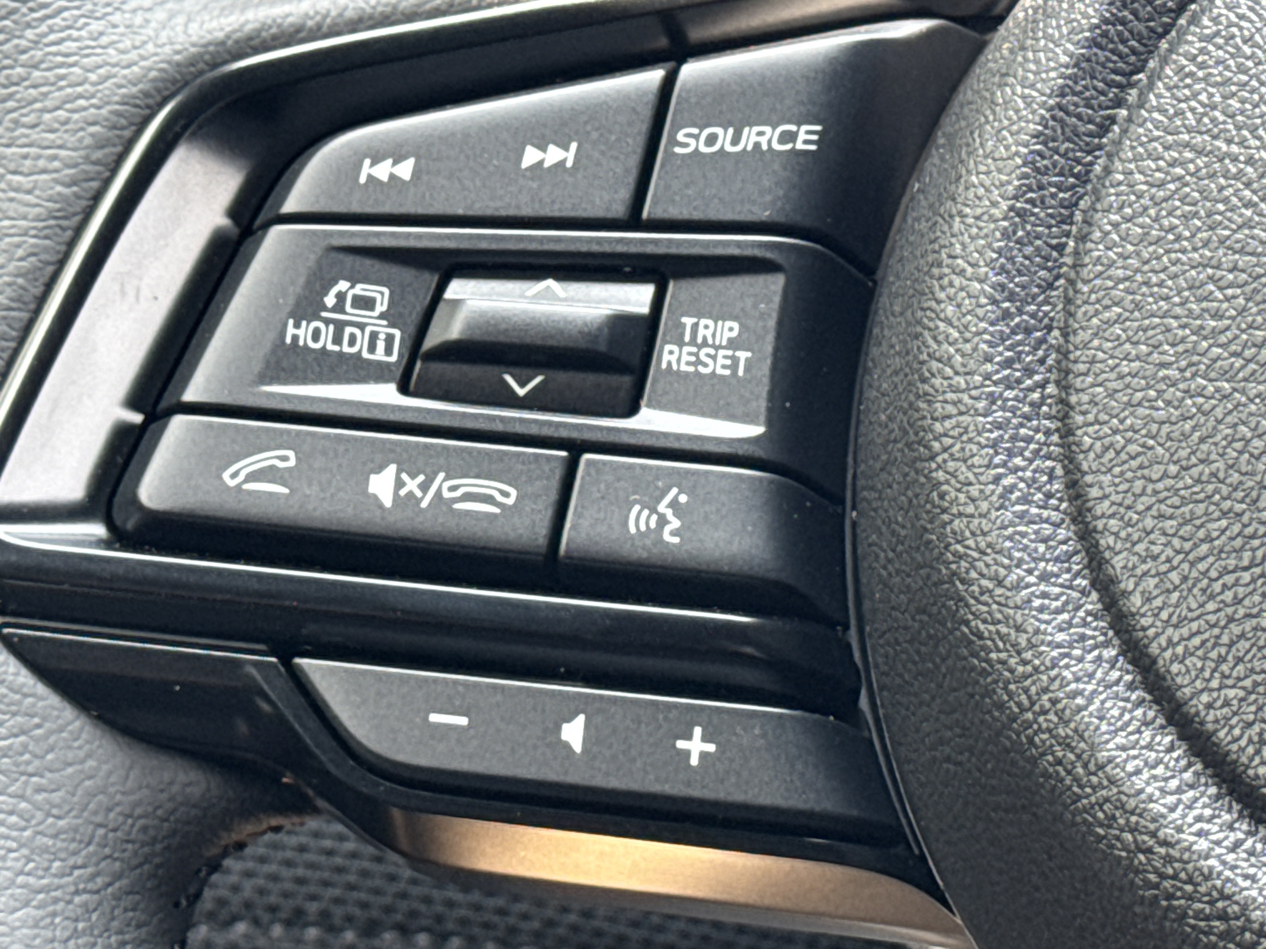 New 2026 Subaru Outback Limited AWD/4WD image 4