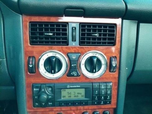 Used 2003 Mercedes-Benz SLK 320 image 17