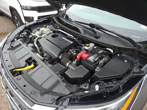 Used 2024 Nissan Rogue SV image 13