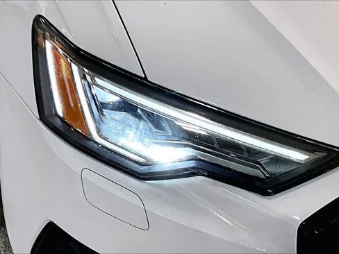 Used 2023 Audi A6 Premium Plus w/ Premium Plus Package image 28