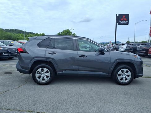 Used 2021 Toyota RAV4 LE AWD/4WD image 14