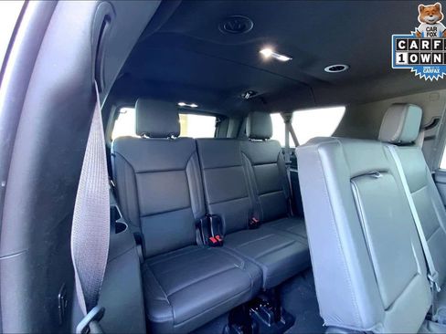 Used 2022 Chevrolet Suburban Z71 w/ Luxury Package AWD/4WD image 26