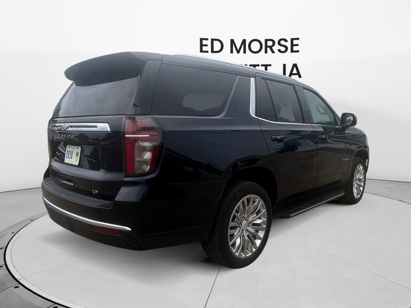 Used 2023 Chevrolet Tahoe LT w/ Luxury Package AWD/4WD image 5