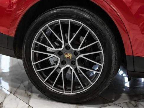 Used 2021 Porsche Cayenne AWD/4WD image 54