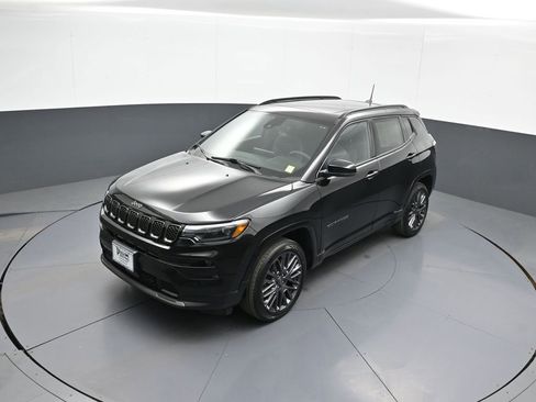 Used 2023 Jeep Compass High Altitude AWD/4WD image 32