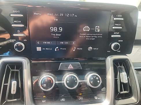 Used 2023 Kia Sorento LX FWD image 14