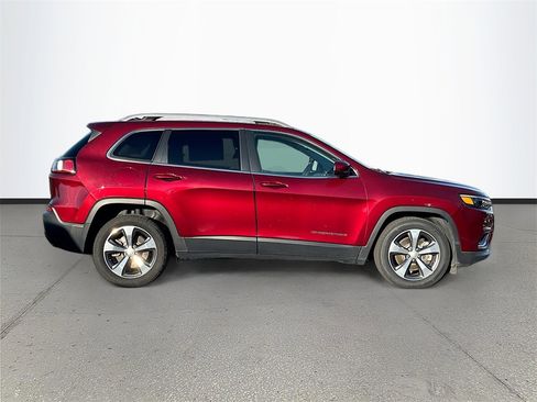 Certified 2019 Jeep Cherokee Limited w/ Luxury Group image 8