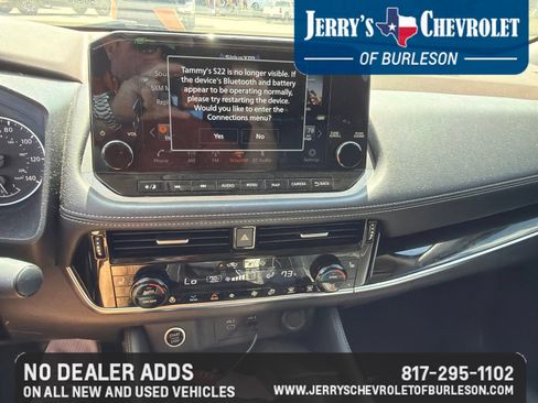 Used 2023 Nissan Rogue SL w/ SL Premium Package FWD image 12