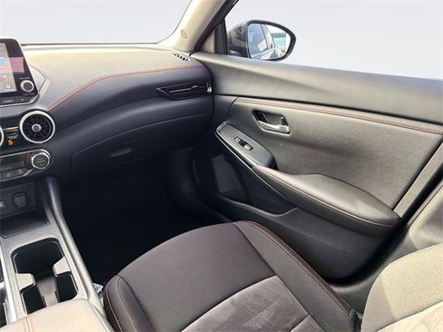 Used 2024 Nissan Sentra SR image 18