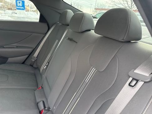 Certified 2025 Hyundai Elantra SEL w/ Cargo Package image 19