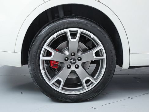 Certified 2023 Maserati Levante GT image 21