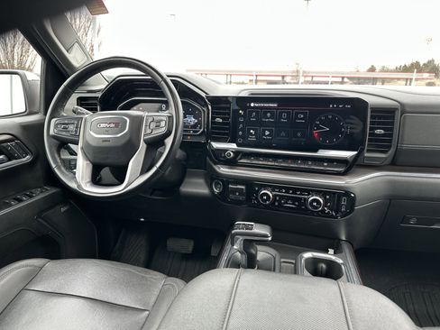 Used 2023 GMC Sierra 1500 SLT w/ SLT Premium Plus Package image 28