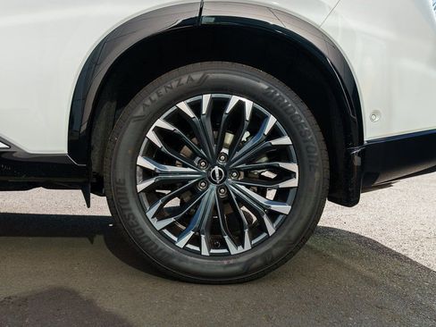New 2026 Nissan Rogue Platinum w/ Tech Package AWD/4WD image 7